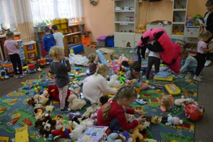 Góra zabawek dla przedszkolaków z Parszowa!